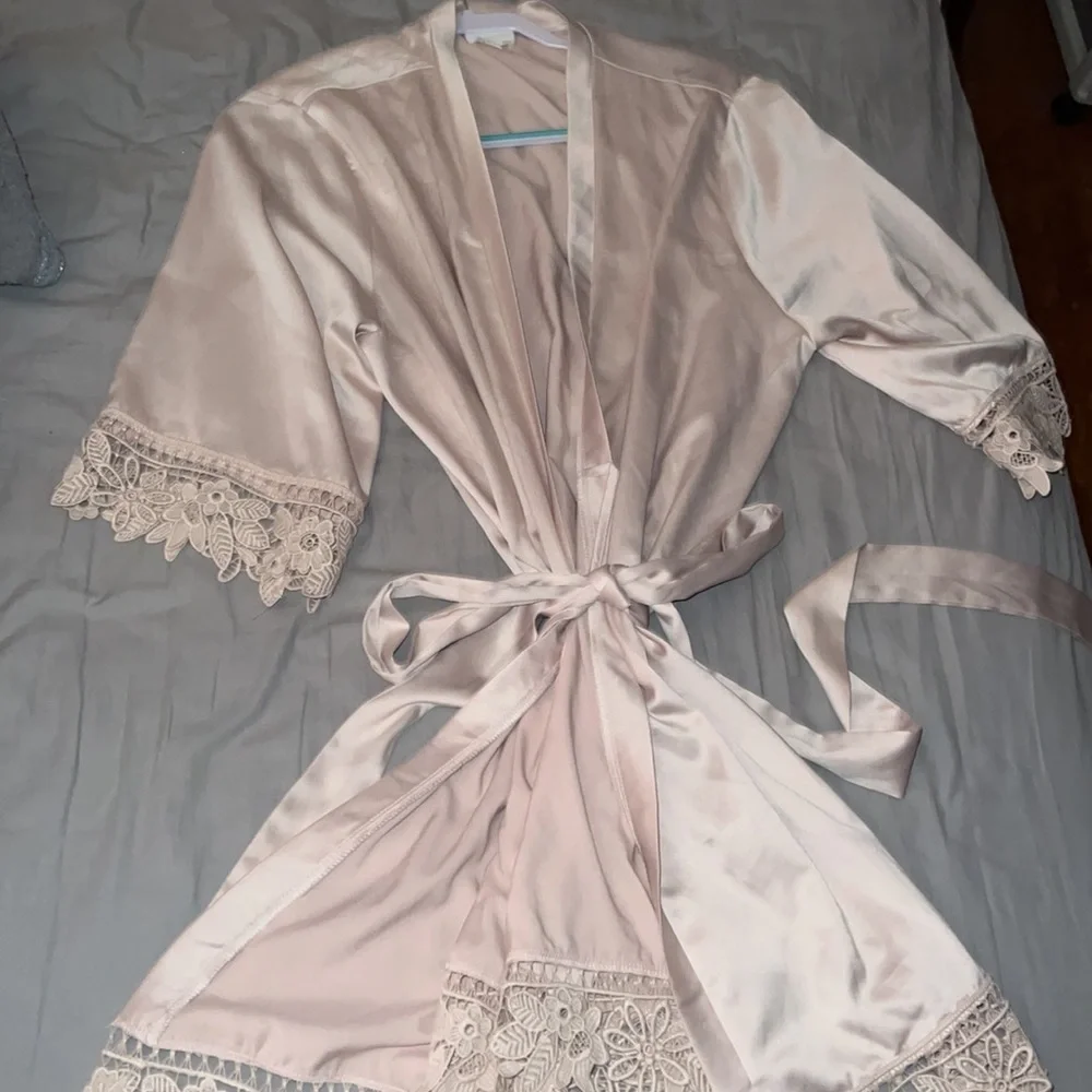 Silk Laced Robe - Picture 3 of 3